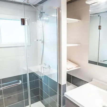 T3 Pour 5 Pers, Proche Centre Et Remontées, Balcon Exposé Sud-ouest, Parking Inclus - Fr-1-676-12 Apartamento *